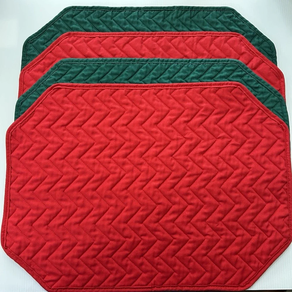 Handmade‎ Red And Green Quilted Zig Zag Placemats Set Of 4 Christmas Holiday